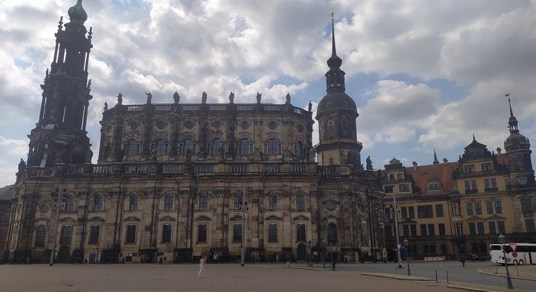 city-free-tour-through-the-historic-old-town-of-dresden-es-6