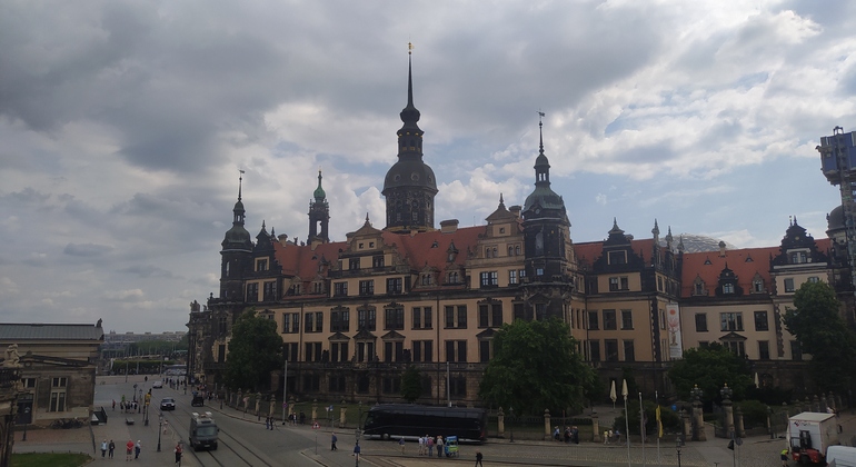 city-free-tour-through-the-historic-old-town-of-dresden-es-7