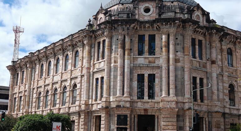 explore-cuencas-historic-center-on-a-free-walking-tour-en-1