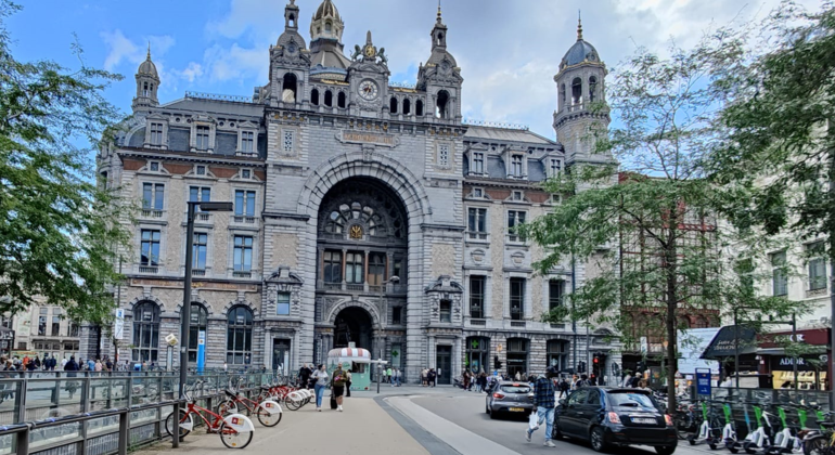 Kostenloser historischer Rundgang durch die Altstadt von Antwerpen Belgien — #1
