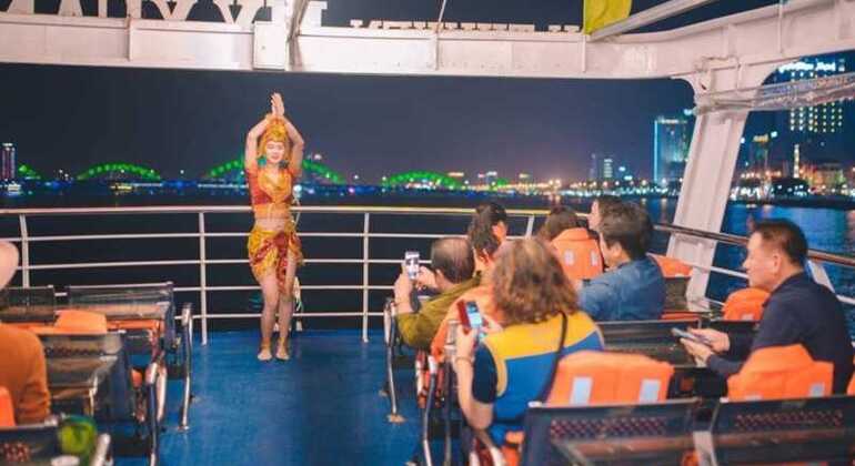 han-river-cruise-cham-dancing-by-cruise-es-5