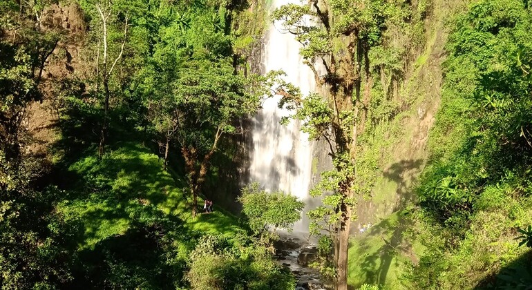 Cascada Materuni en el Kilimanjaro