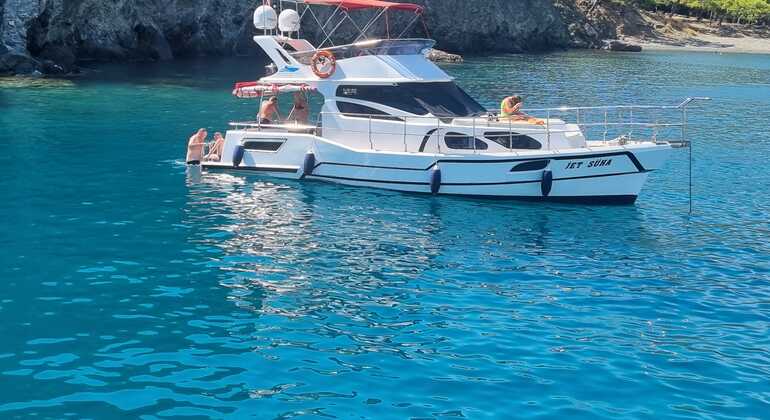 Tour by Private Yacht in Antalya Provided by TourGuideHuss