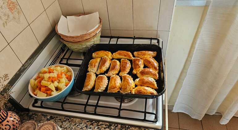 learn-how-to-make-argentinian-empanadas-es-1