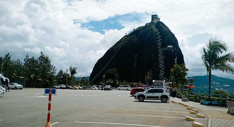 dia-de-sol-guatape-el-penol-es-6