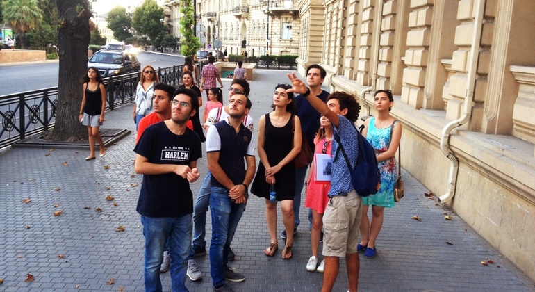 baku-guided-architecture-private-walking-tour-es-2