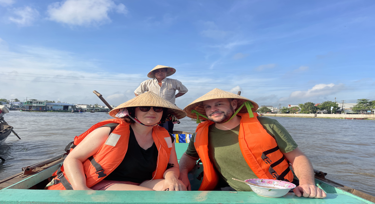 morning-of-mekong-merchant-en-1