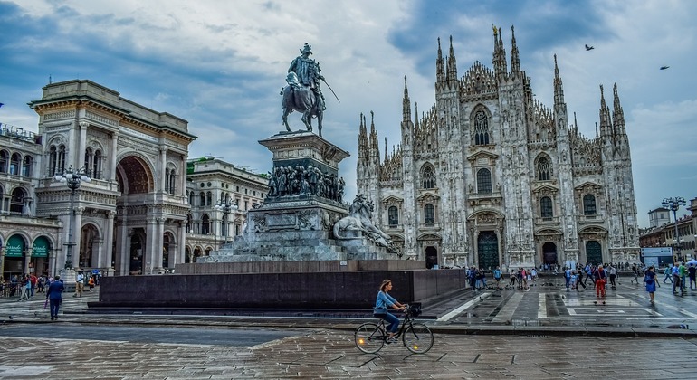 Secrets of Milan. City center tour with a professional guide