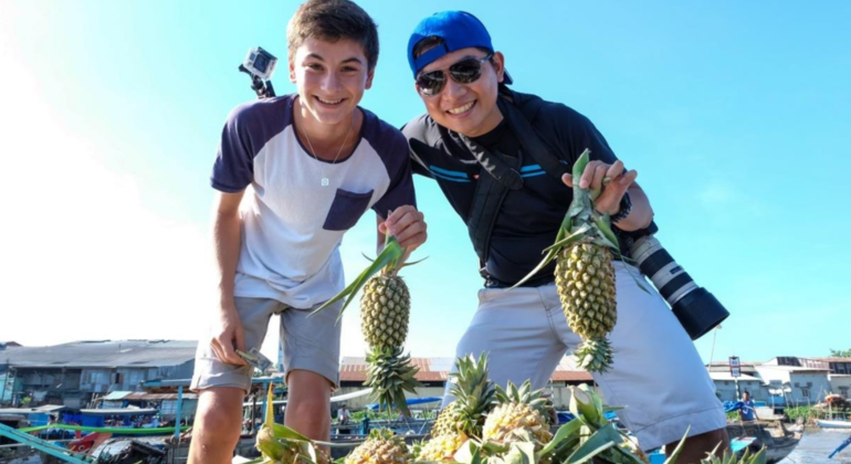 tan-lap-floating-village-in-long-an-one-day-mekong-delta-tour-es-6