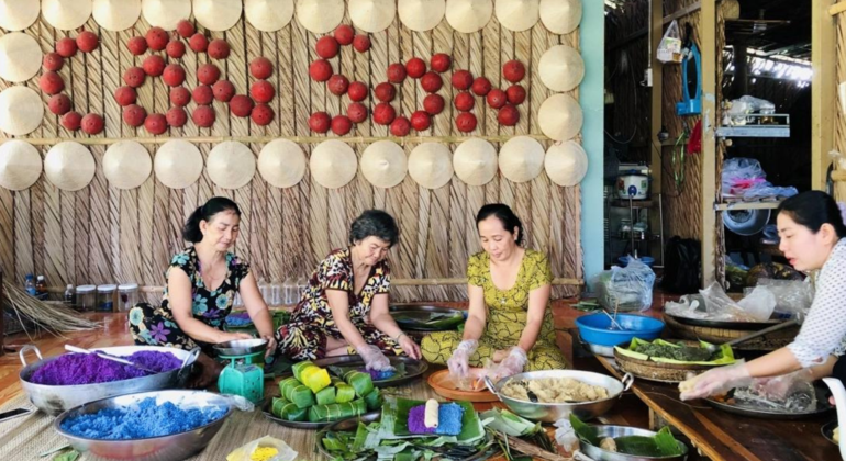 tan-lap-floating-village-in-long-an-one-day-mekong-delta-tour-es-32