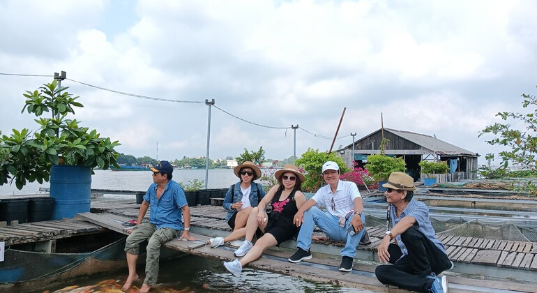 tan-lap-floating-village-in-long-an-one-day-mekong-delta-tour-es-24