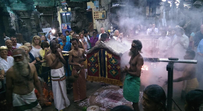 evening-ceremony-tour-of-meenakshi-temple-en-3