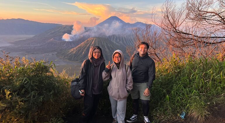 Excursión de 1 día al amanecer y medianoche en el Monte Bromo