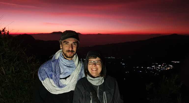 mount-bromo-sunrise-midnight-one-day-tour-es-4