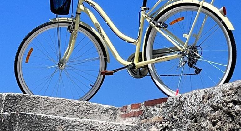 Passeio de bicicleta para exploração de Cartagena