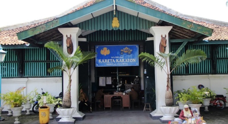 discover-the-hidden-gem-of-historical-places-in-yogyakarta-es-30