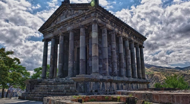 Privater Tagesausflug zur Sinfonie der Steine, Garni, Geghard & Sewansee Bereitgestellt von Explora Armenia