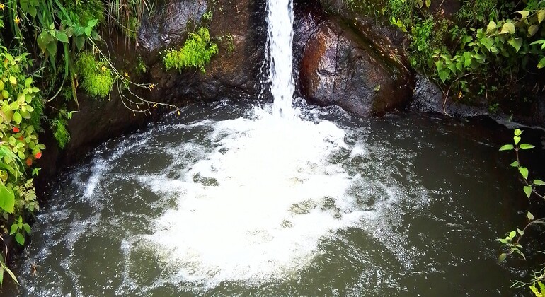 Hike to Tzununá Waterfall