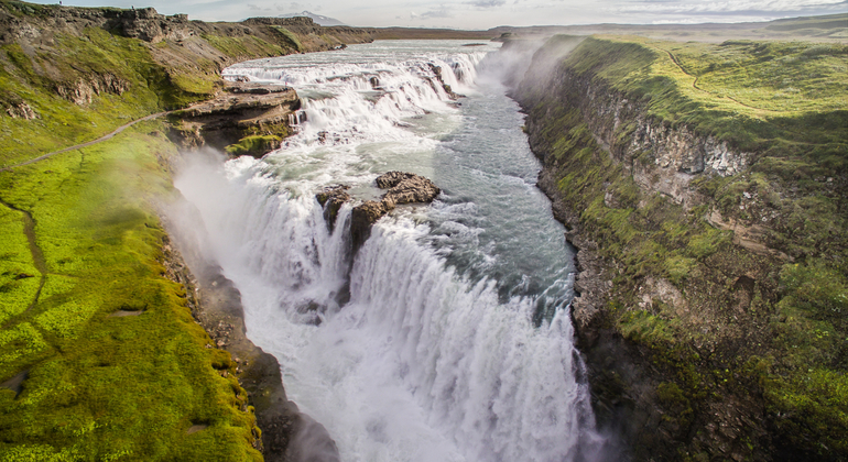 Golden Circle Tour & Secret Lagoon Early Access - Reykjavik | FREETOUR.com