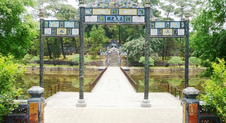 hue-city-walking-tour-en-10