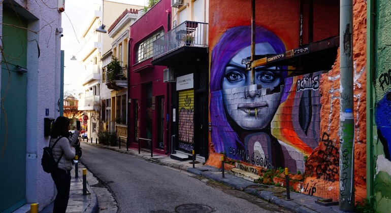 explore-athens-street-art-street-food-extravaganza-es-4