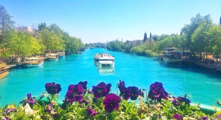 manavgat-boat-tour-from-alanya-visit-public-bazaar-waterfall-es-4