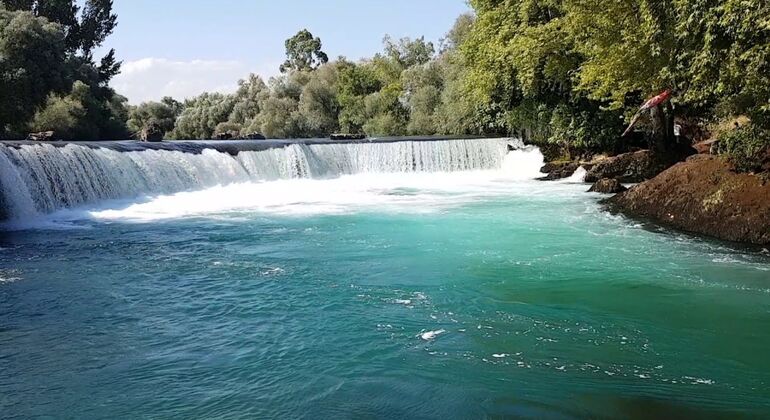 manavgat-boat-tour-from-alanya-visit-public-bazaar-waterfall-es-9