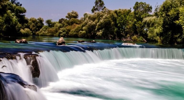 manavgat-boat-tour-from-alanya-visit-public-bazaar-waterfall-es-10