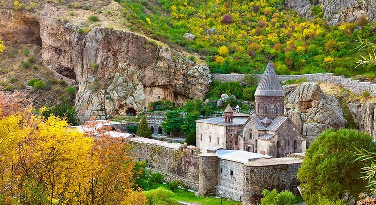 arch-of-charents-garni-temple-geghard-monastery-lavash-baking-en-4