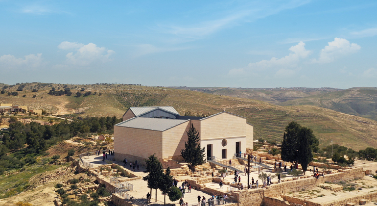 full-day-tour-madaba-mount-nebo-baptism-site-en-1