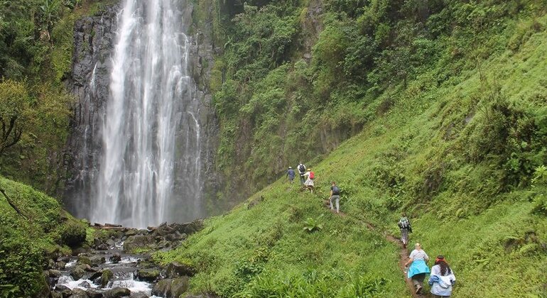 materuni-waterfall-moshi-day-trip-en-8