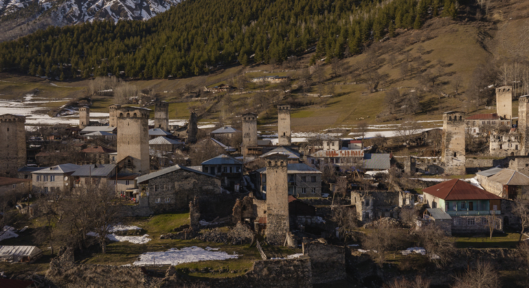 four-days-private-guided-tour-in-svaneti-es-1