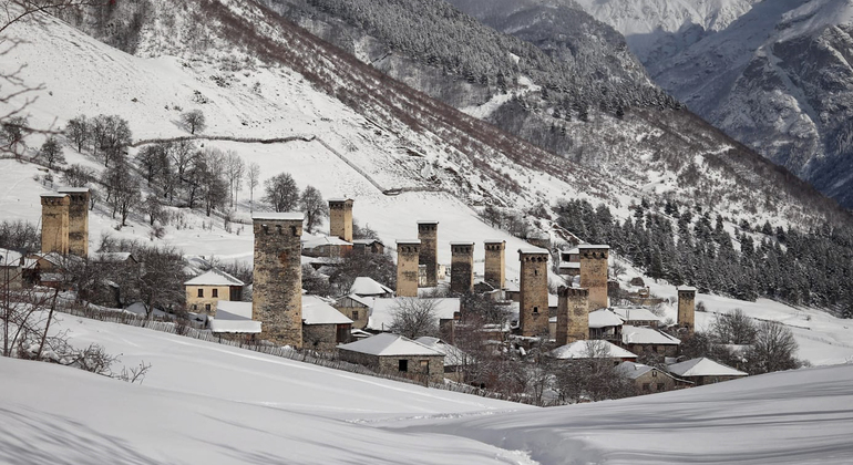 four-days-private-guided-tour-in-svaneti-es-7