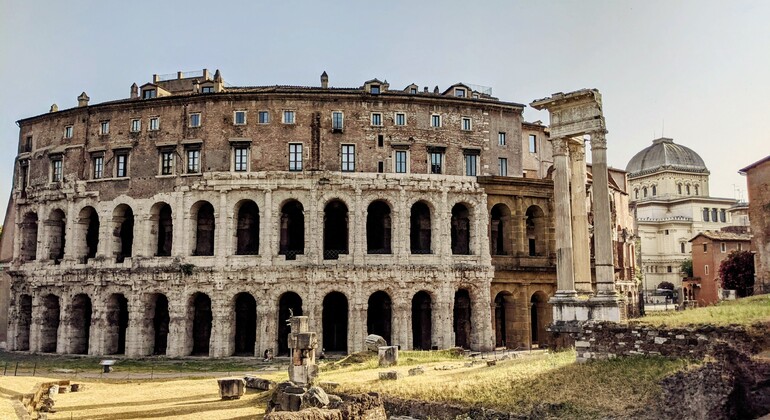 Urban Trekking of Rome with an Archaeologist Provided by Anastasia Fini