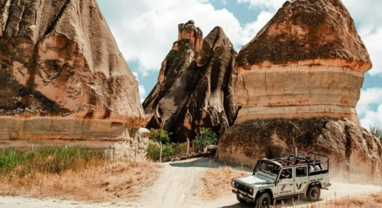 explore-cappadocia-on-jeep-en-3