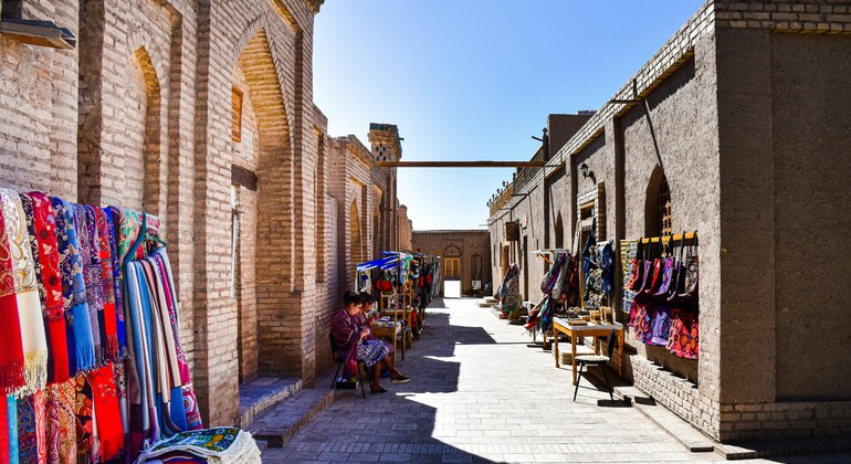 walking-sightseeing-tour-aroundkhiva-es-1