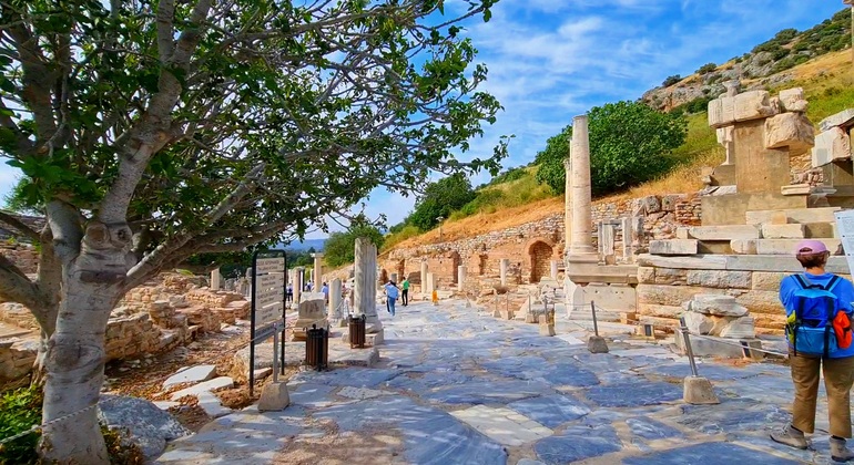 tour-of-the-ancient-city-of-ephesus-ephesus-museum-es-2