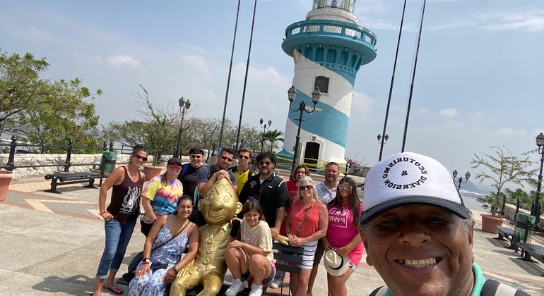 walking-tour-guayaquil-malecon-mm-en-5