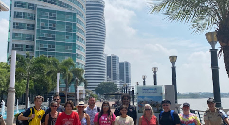 walking-tour-guayaquil-malecon-mm-en-9