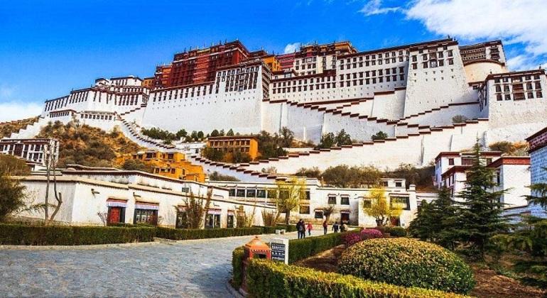 4 Días Lhasa City Essential Group Tour