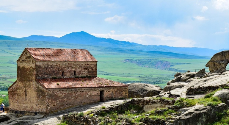 one-day-tour-to-uplistsikhe-borjomi-gori-mtskheta-es-12