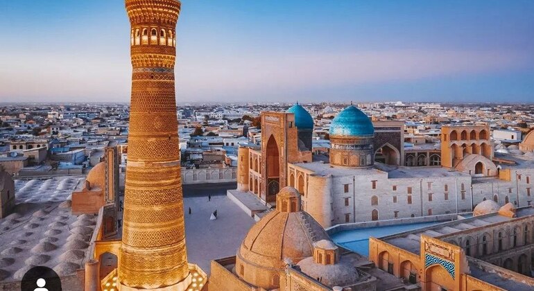 Visita livre à Bukhara histórica + Bazar