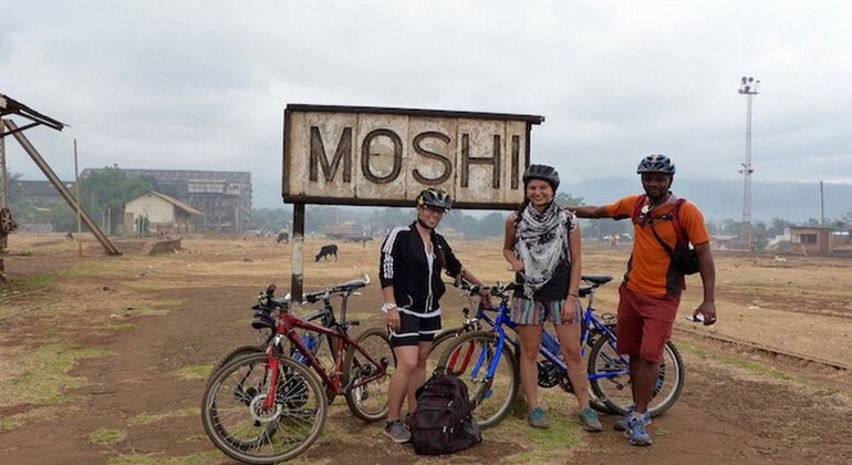 moshi-adventure-bike-tour-es-1