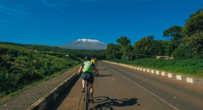 moshi-adventure-bike-tour-en-2