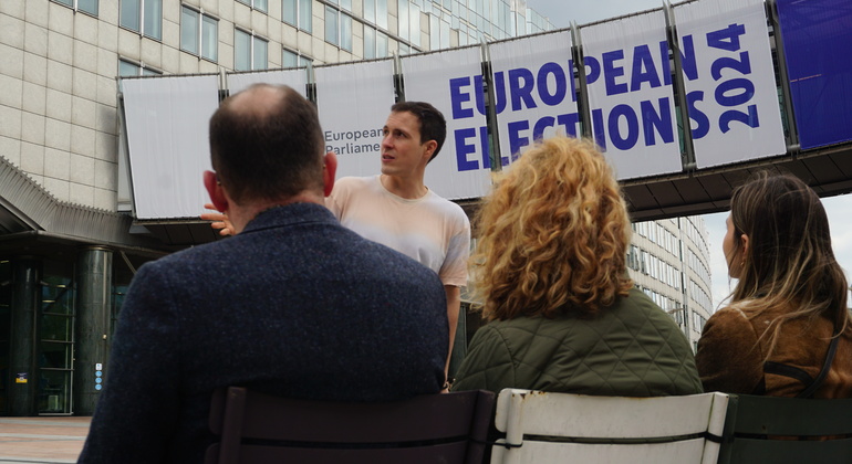 Tour do Bairro Europeu da Comédia Bruxelas: Rir à vontade na UE Organizado por The EU Comedy Tour