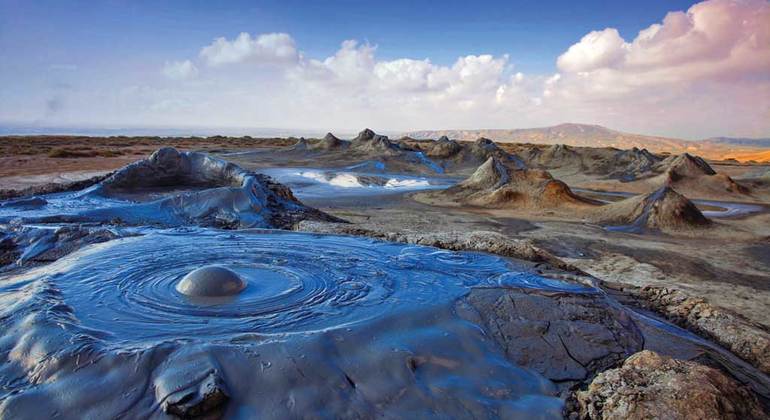 gobustan-absheron-tour-azerbaijan-es-2