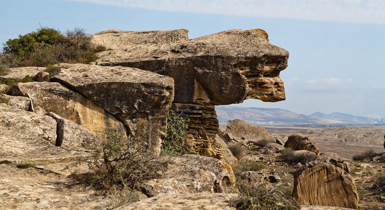 gobustan-absheron-tour-azerbaijan-es-4