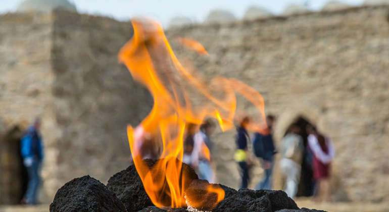 gobustan-absheron-tour-azerbaijan-es-7