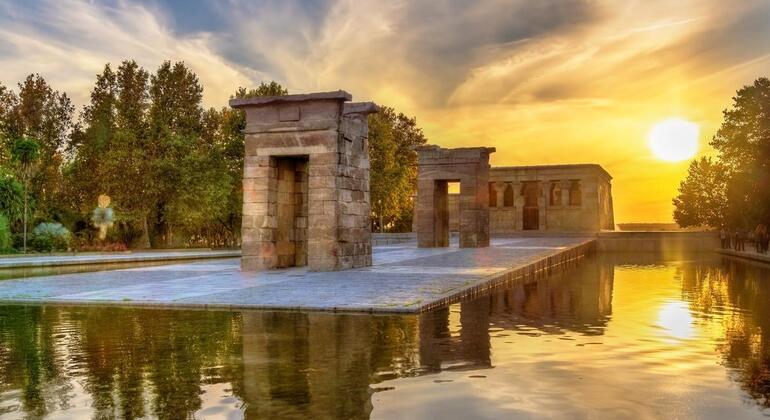 Visita gratuita ao centro histórico de Madrid com pôr do sol no Templo de Debod  Organizado por WorldWalkers 