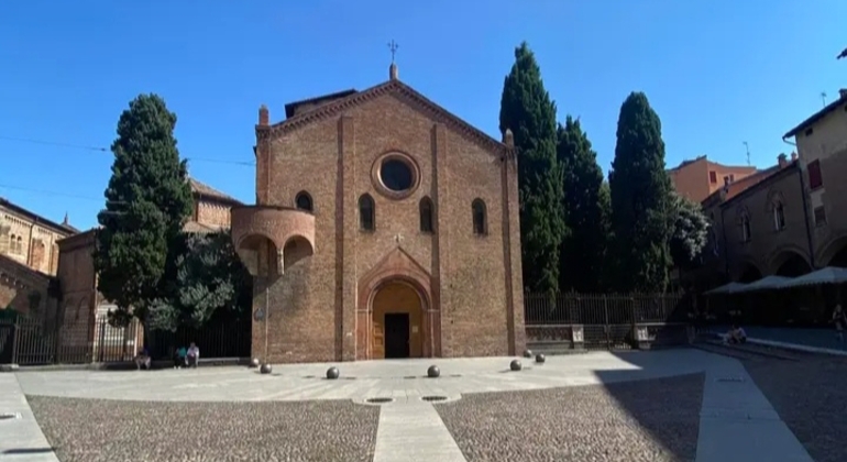 Esplorare Bologna: monumenti, segreti nascosti e cibo Fornito da Ale